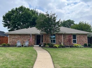 2532 Dove Creek Ln, Carrollton, TX 75006