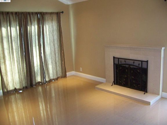 3rd image of 5843 Santa Teresa Blvd