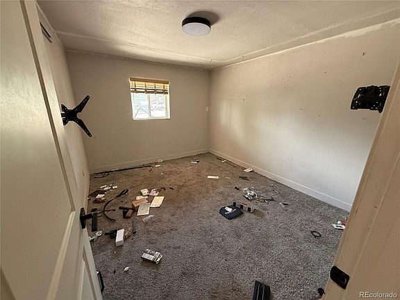 4th image of 6430 Balsam Street