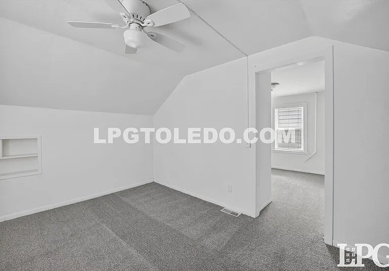 4406 Asbury Dr — Photo 23