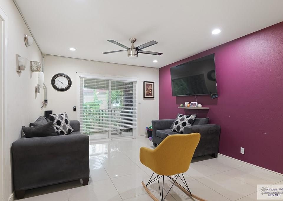 1st image of 1900 E Elizabeth St #8B