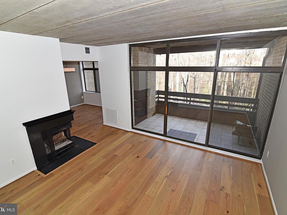 11562 Rolling Green Ct Reston VA Zillow