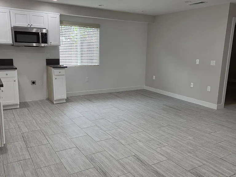 4287 Fernwood Ave #B — Photo 9