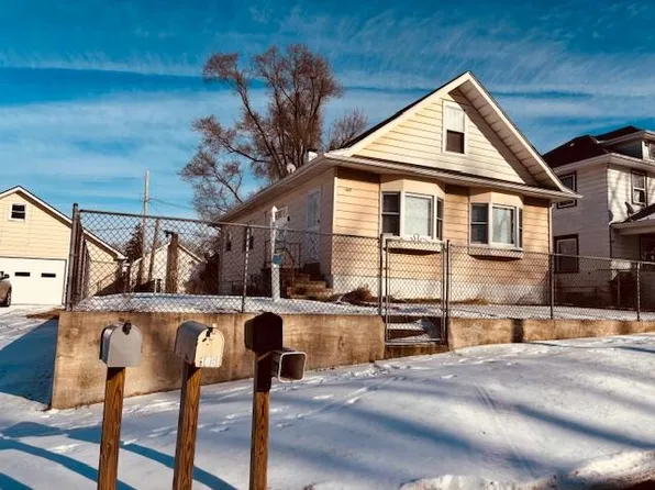 108 Cass Ave, Jackson, MI 49203