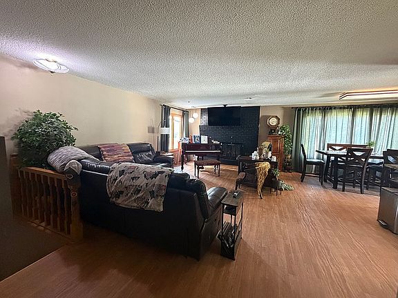 4th image of 306 W Woodrow St