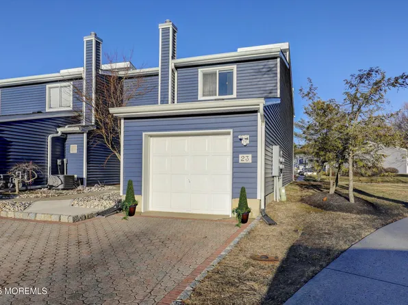23 Rambling Meadow Court, Tinton Falls, NJ 07724