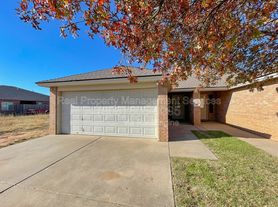 621 N Elkhart Ave, Lubbock, TX