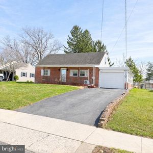 1842 Scotland Ave, Chambersburg, PA, 17201