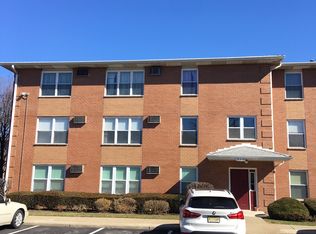 3 Riverview Ct, Secaucus, NJ 07094