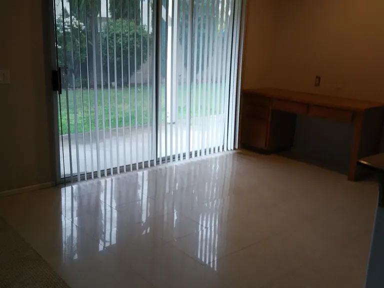 4972 Heritage Dr #4 — Photo 3