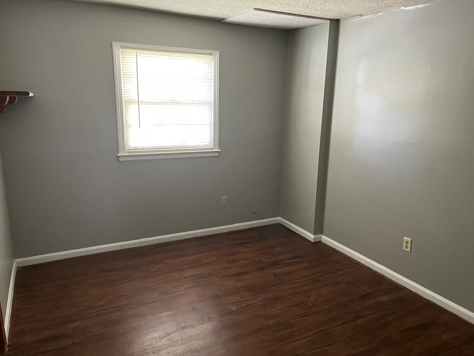 3 bed, $1,175 — Photo 2