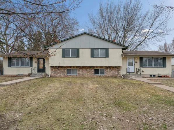 1586 Pacific St, Saint Paul, MN 55106