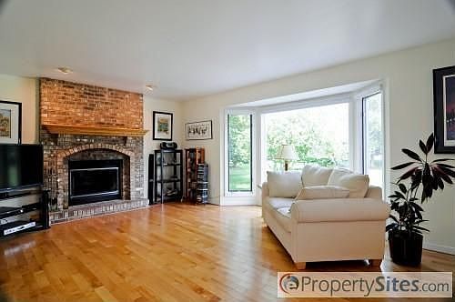 5th image of 3723 Parador Dr