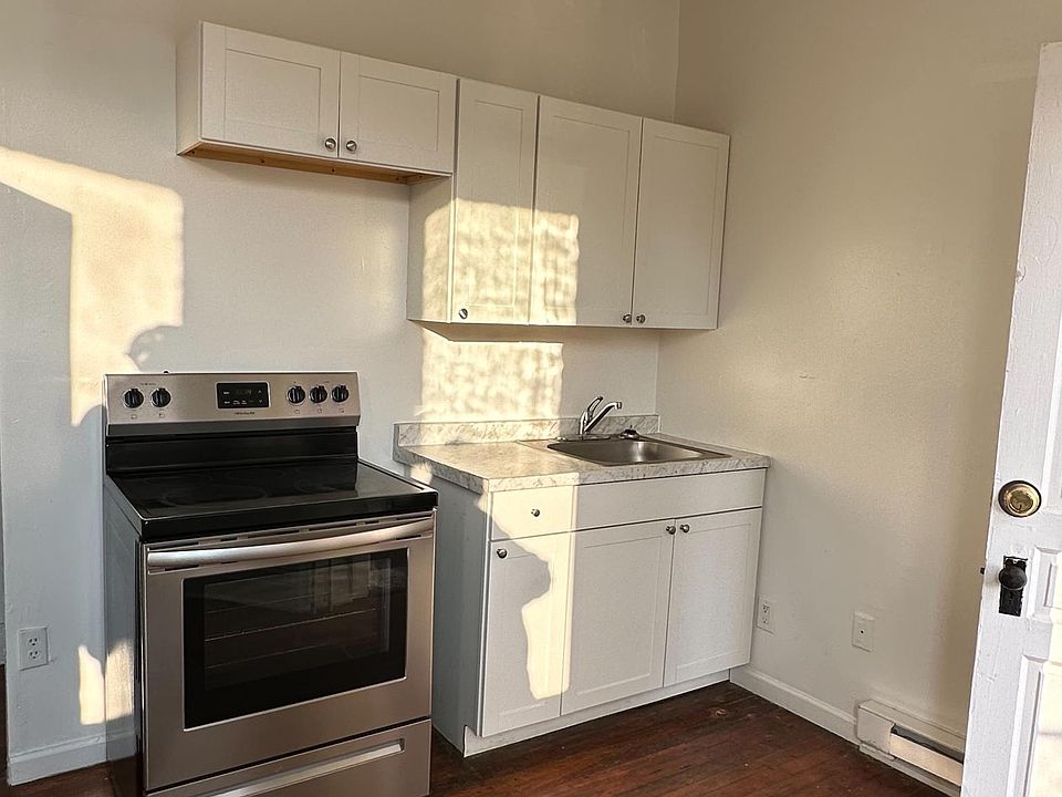1st image of 588 W Market St Fl 1R