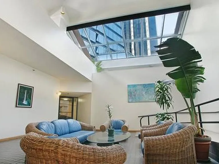 1088 Bishop St #203 — Photo 3