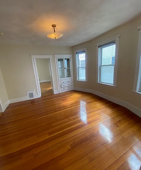 9 S Waverly St #2 — Photo 5