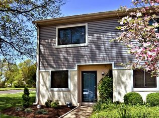 1 Ember Ln, Horsham, PA 19044
