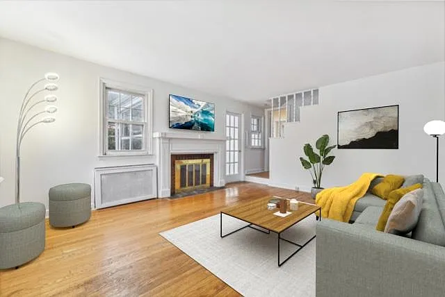 5-08 Essex Pl — Photo 4
