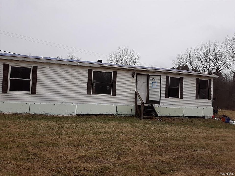 2nd image of 6968 Transit Rd