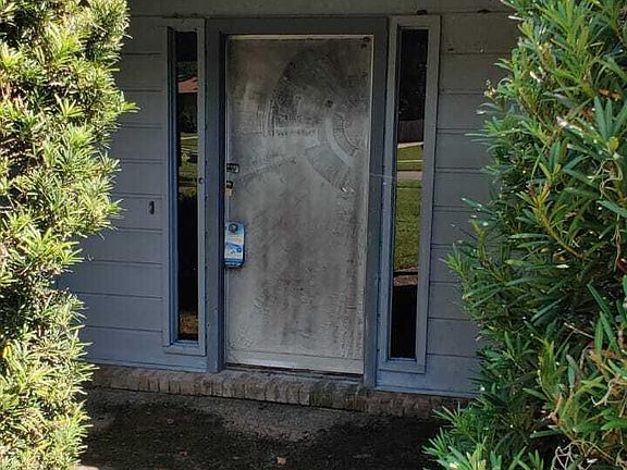 3rd image of 2905 ADMIRALS WALK Drive E
