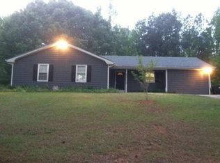 910 Navajo Trl, Covington, GA 30016