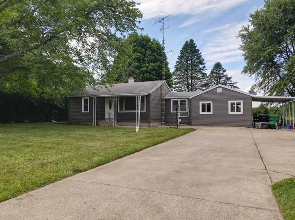 32109 State Line Rd, New Carlisle, IN 46552