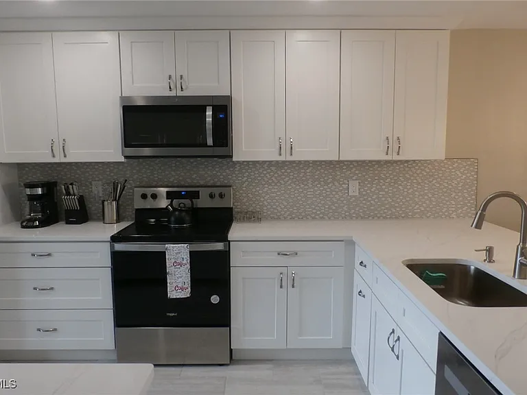 12621 Kelly Sands Way #305 — Photo 4