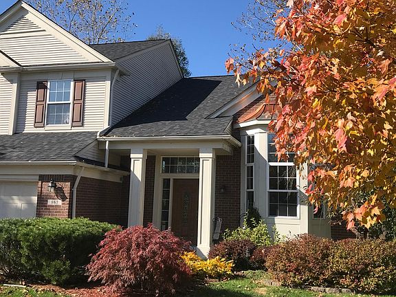 2nd image of 867 Westhills Dr