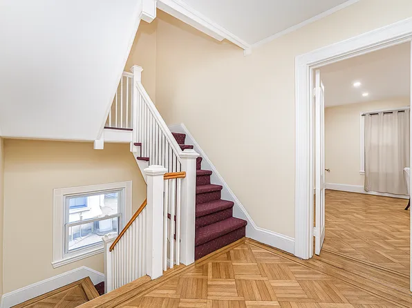 1917 Glenwood Road image 25 of 36