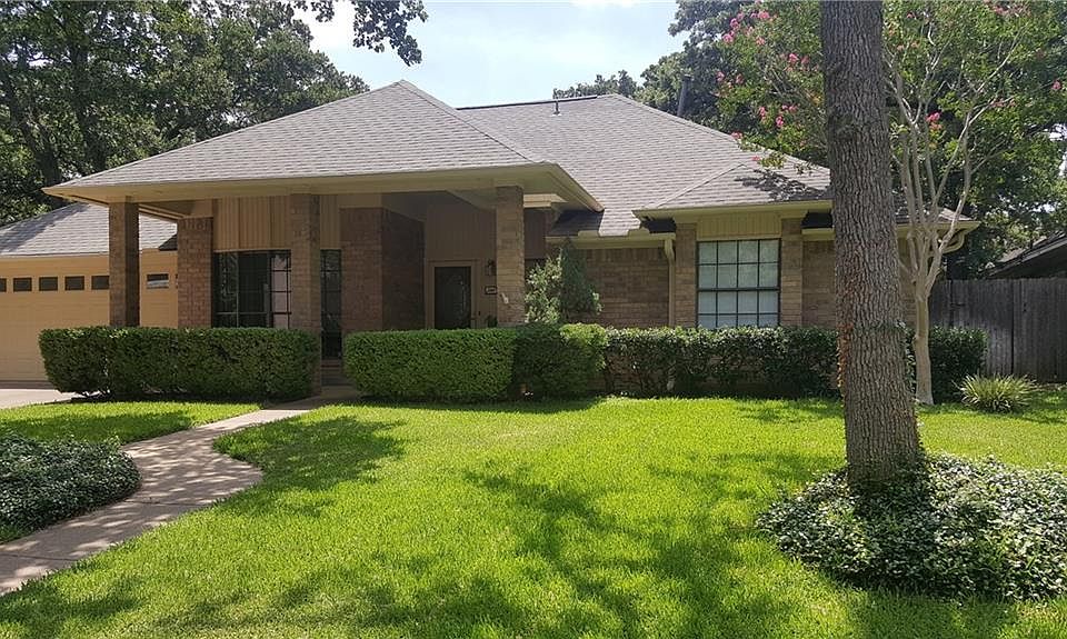 2nd image of 3304 Jerry Ln