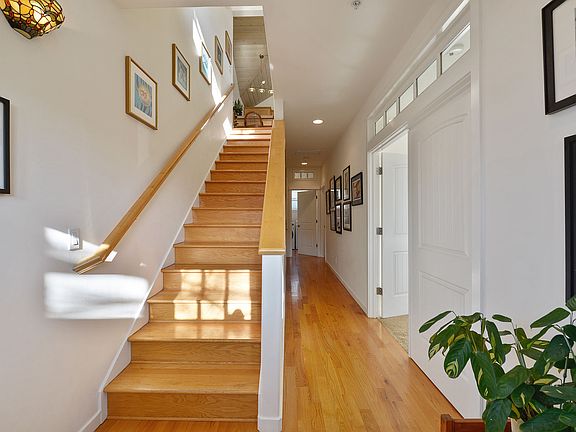 4th image of 626 Seacliff Dr