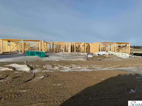 669 Waraju Ave, New Ulm, MN 56073