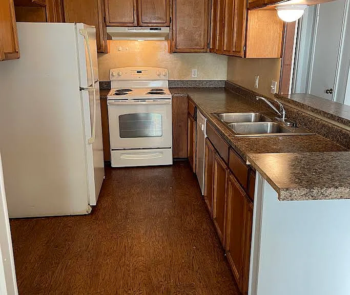 3622 Crestbrook Ct #3 — Photo 3