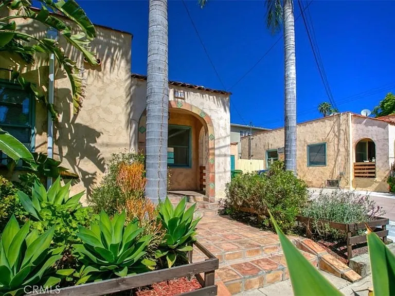 1349 N Citrus Ave — Photo 4