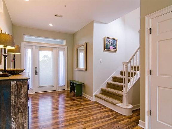 3rd image of 8520 Turnberry Ct