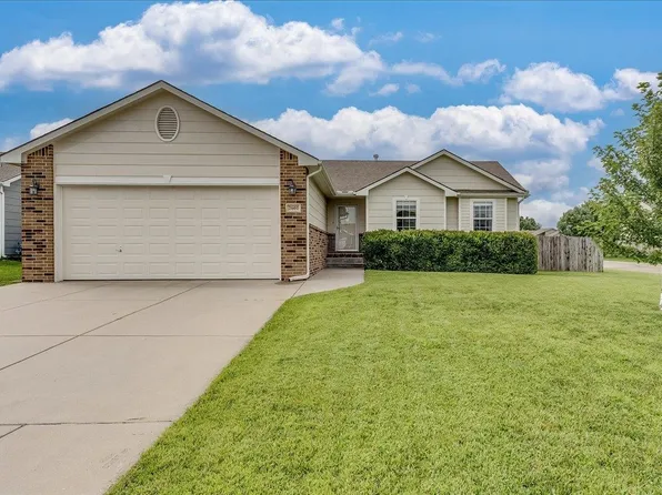 2601 E Cambridge St, Wichita, KS 67219