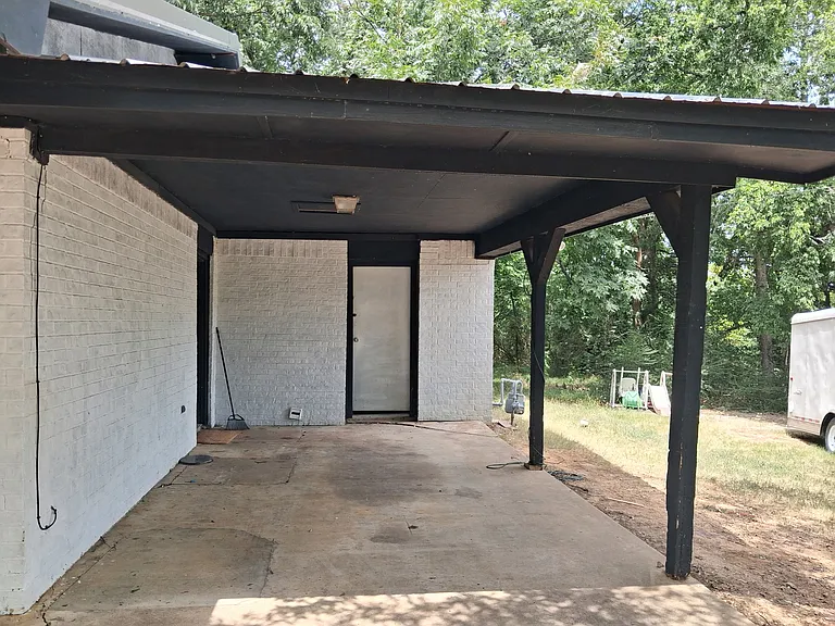 509 E Kiamichi St — Photo 1