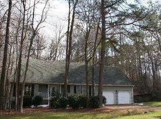 206 Crystal Lake Dr, Yorktown, VA 23692