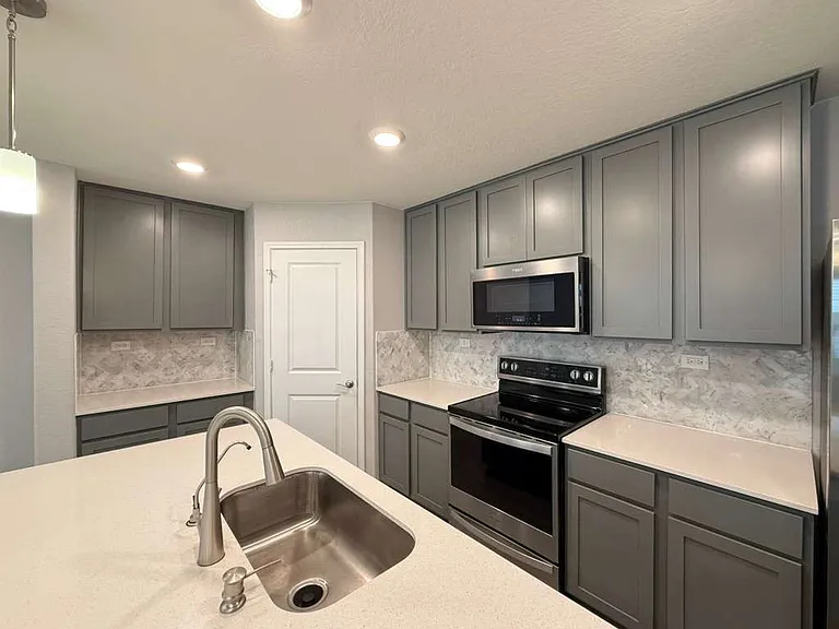 323 Deer Crest Dr — Photo 5