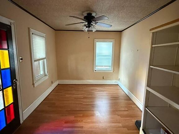 5th image of 39 Atherton Ave