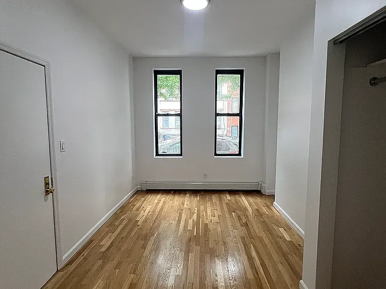 329 Menahan St #1A — Photo 7