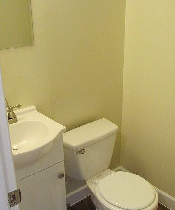 5th image of 348 Jefferson Ave APT 8