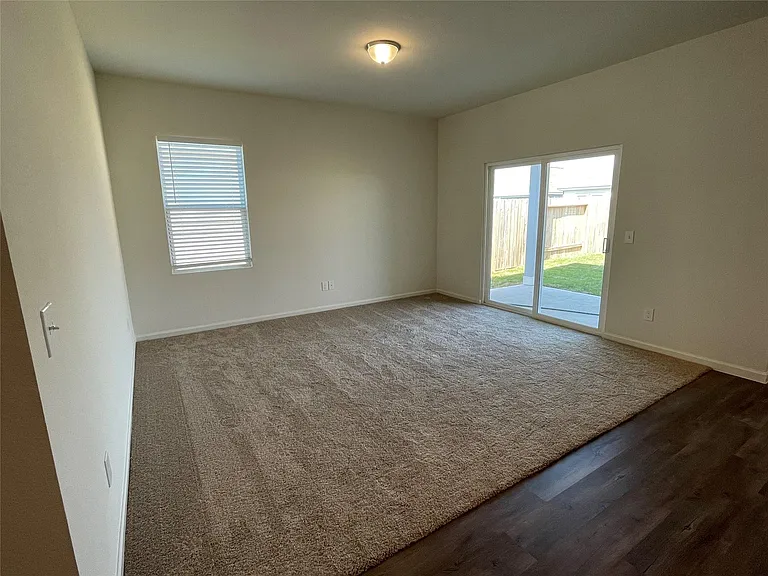10084 Pappas Dr — Photo 7