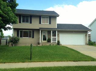 185 Terrace Dr, Waukee, IA 50263