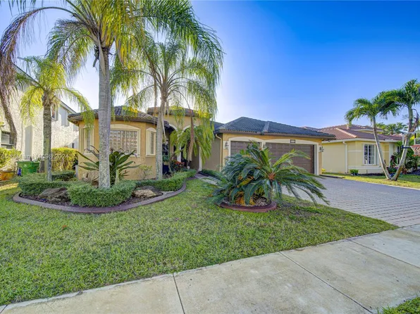 3165 SW 189th Ter, Miramar, FL 33029