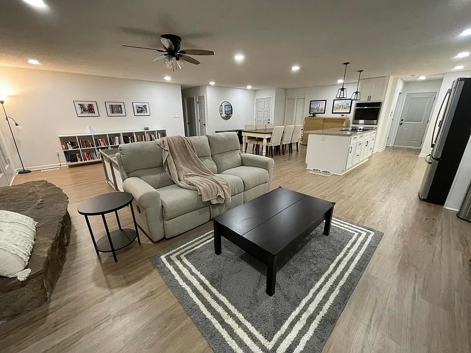 1st image of 301 Gawin Dr