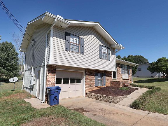 2nd image of 142 Jason Dr