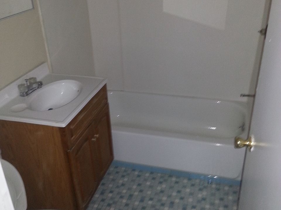 1st image of 378 Avon Ave #1L