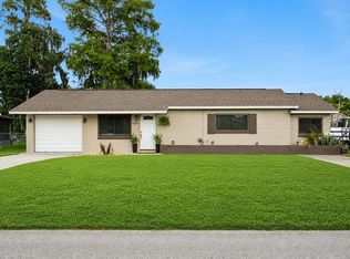 31834 Blanton Ln, Tavares, FL 32778