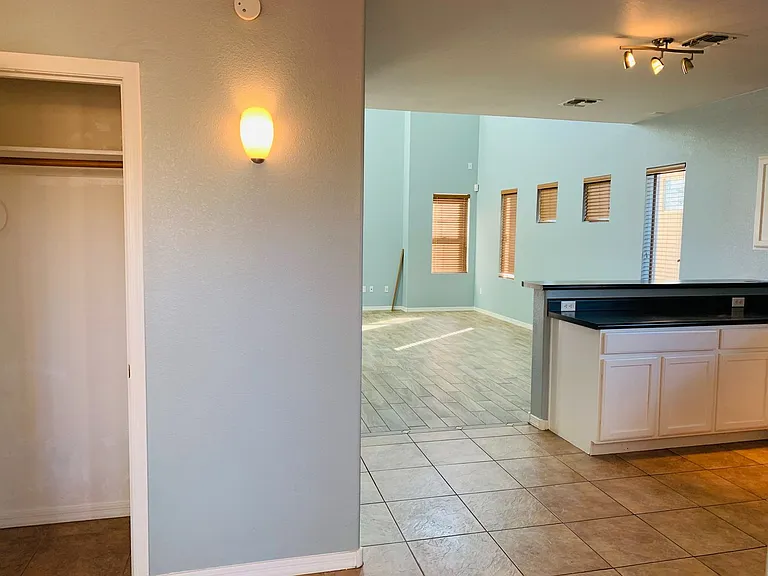 14252 S Avenida Zumba — Photo 10